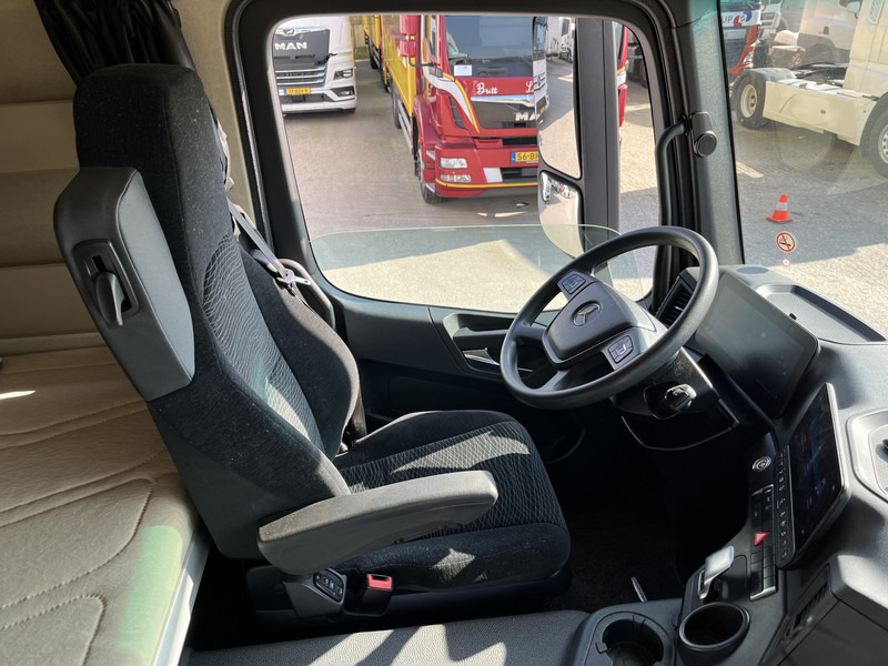 Mercedes-Benz Actros 2124 / 2023 / 18 Ton / Box / Laadklep - Xe tải hộp: hình 3 Mercedes-Benz Actros 2124 / 2023 / 18 Ton / Box / Laadklep - Xe tải hộp: hình 3