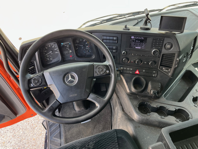 Xe tải hộp Mercedes-Benz Antos 1824 / 577 dkm / Box 8,3M / Loadlift / APK 04-26: hình 8