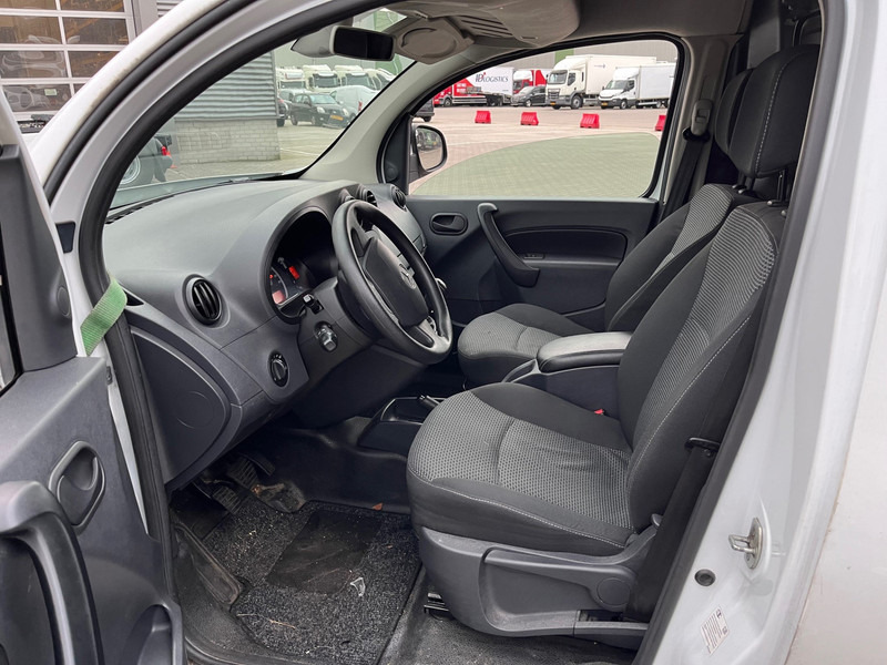 Mercedes-Benz Citan 109 CDI / Extra Lang / UNFALL / DAMAGE - Xe van nhỏ gọn: hình 5 Mercedes-Benz Citan 109 CDI / Extra Lang / UNFALL / DAMAGE - Xe van nhỏ gọn: hình 5