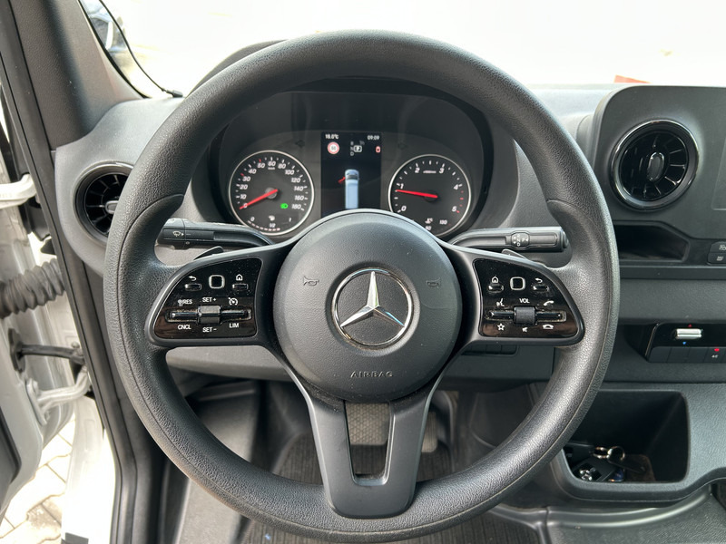 Mercedes-Benz Sprinter 515 1.9 CDI / Box Damage - Schade / Loadlift / APK TUV 04-26 - Xe tải nhỏ thùng kín: hình 4 Mercedes-Benz Sprinter 515 1.9 CDI / Box Damage - Schade / Loadlift / APK TUV 04-26 - Xe tải nhỏ thùng kín: hình 4