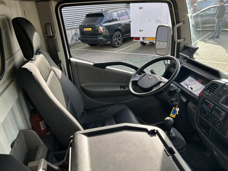 Nissan Cabstar NT400 / Duo Temp Frigo -30 gr / 146 dkm / Blad - Blad / APK TUV 03-26 - Xe van đông lạnh: hình 3 Nissan Cabstar NT400 / Duo Temp Frigo -30 gr / 146 dkm / Blad - Blad / APK TUV 03-26 - Xe van đông lạnh: hình 3