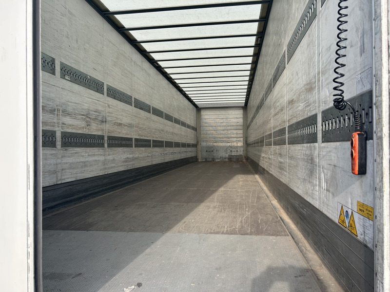 Schmitz Cargobull SCB S3B / Box / Loadlift / 2x Liftas / APK 03-26 - Sơ mi rơ moóc hộp kín: hình 3 Schmitz Cargobull SCB S3B / Box / Loadlift / 2x Liftas / APK 03-26 - Sơ mi rơ moóc hộp kín: hình 3
