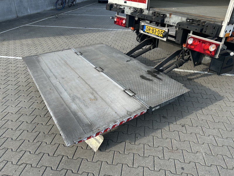 Schmitz Cargobull SCB S3B / Box / Loadlift / 2x Liftas / APK 03-26 - Sơ mi rơ moóc hộp kín: hình 5 Schmitz Cargobull SCB S3B / Box / Loadlift / 2x Liftas / APK 03-26 - Sơ mi rơ moóc hộp kín: hình 5