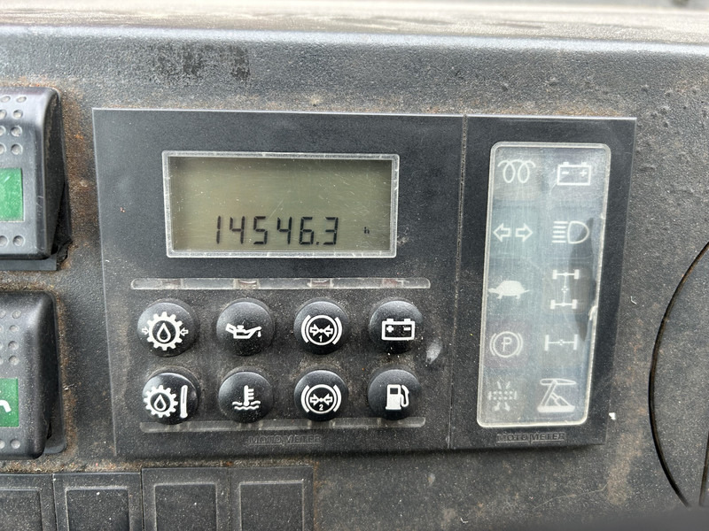 Terberg YT 180 / BDF Umsetzer / Wechselhubwagen / Terminal Truck - Xe chở container/ Xe tải hoán đổi thân: hình 4 Terberg YT 180 / BDF Umsetzer / Wechselhubwagen / Terminal Truck - Xe chở container/ Xe tải hoán đổi thân: hình 4