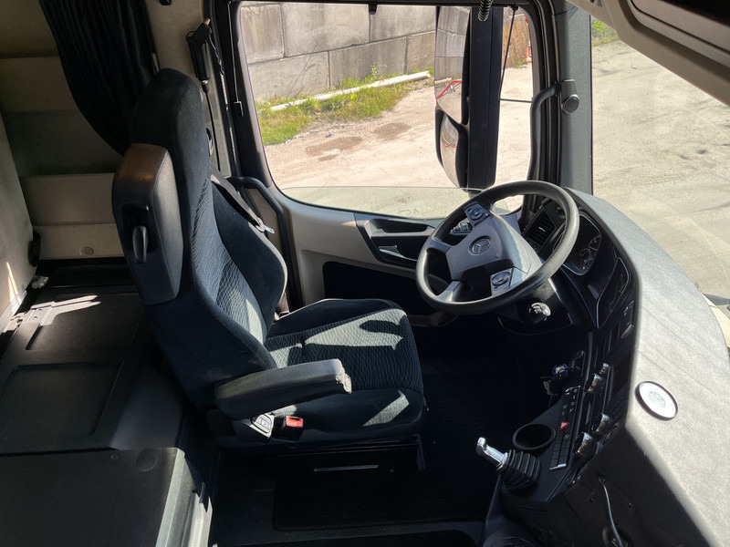 Mercedes-Benz Actros 1842 Streamspace / 933 dkm / 2 Tanks / NL Truck - Xe đầu kéo: hình 3 Mercedes-Benz Actros 1842 Streamspace / 933 dkm / 2 Tanks / NL Truck - Xe đầu kéo: hình 3