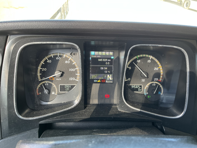 Mercedes-Benz Actros 1842 Streamspace / 945 dkm / 2 Tanks / NL Truck - Xe đầu kéo: hình 4 Mercedes-Benz Actros 1842 Streamspace / 945 dkm / 2 Tanks / NL Truck - Xe đầu kéo: hình 4