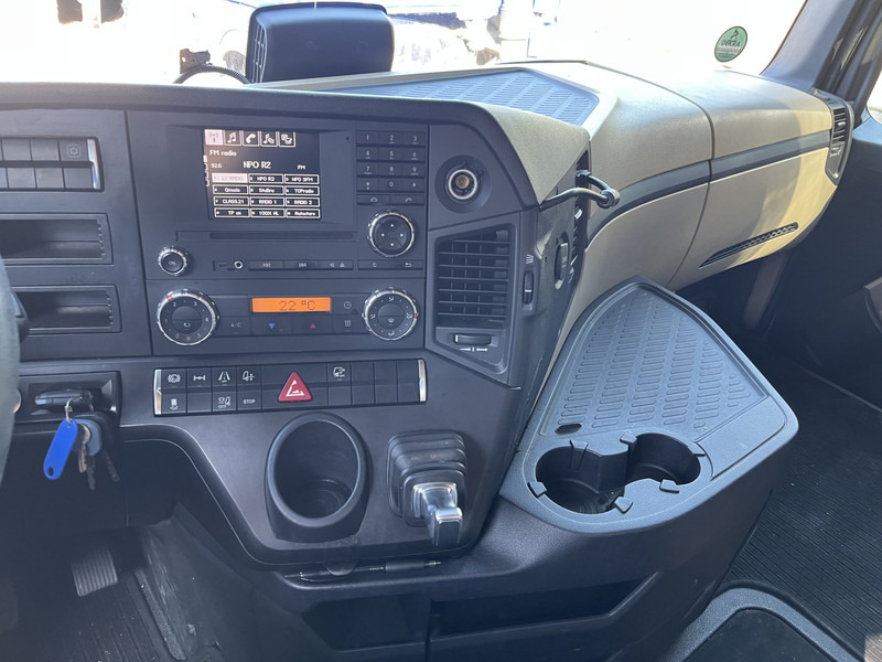 Mercedes-Benz Actros 1842 Streamspace / 945 dkm / 2 Tanks / NL Truck - Xe đầu kéo: hình 5 Mercedes-Benz Actros 1842 Streamspace / 945 dkm / 2 Tanks / NL Truck - Xe đầu kéo: hình 5