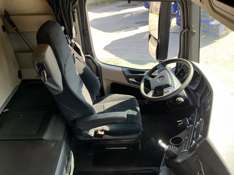 Mercedes-Benz Actros 1842 Streamspace / 945 dkm / 2 Tanks / NL Truck - Xe đầu kéo: hình 3 Mercedes-Benz Actros 1842 Streamspace / 945 dkm / 2 Tanks / NL Truck - Xe đầu kéo: hình 3