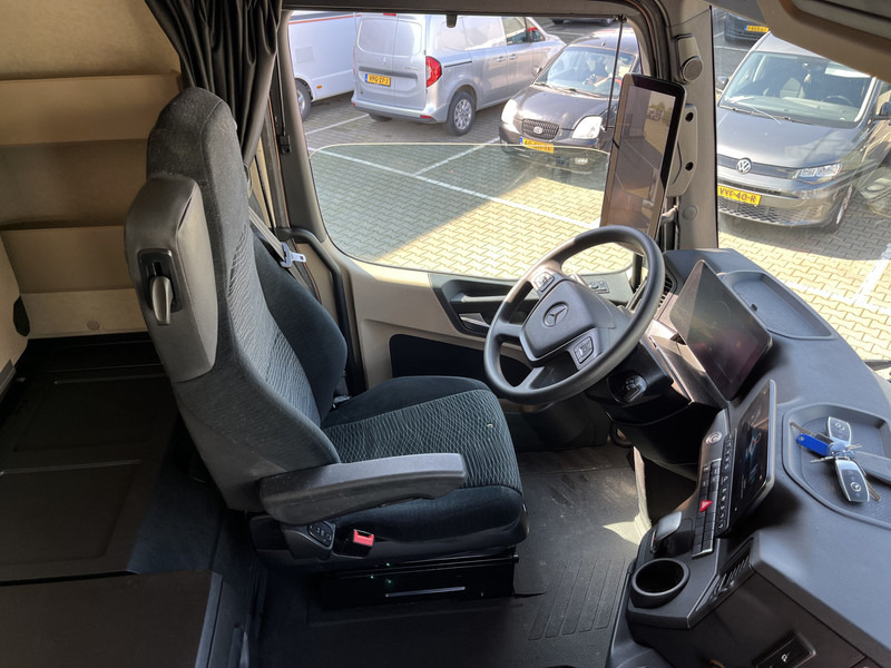 Mercedes-Benz Actros 2645 Bigspace / 341 dkm / 6x2 / Mirror Cam - Xe đầu kéo: hình 3 Mercedes-Benz Actros 2645 Bigspace / 341 dkm / 6x2 / Mirror Cam - Xe đầu kéo: hình 3