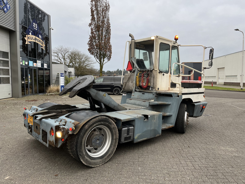 Terberg YT 182 / Cummins - Allison / Hefschotel / 2007 - Xe đầu kéo: hình 2 Terberg YT 182 / Cummins - Allison / Hefschotel / 2007 - Xe đầu kéo: hình 2