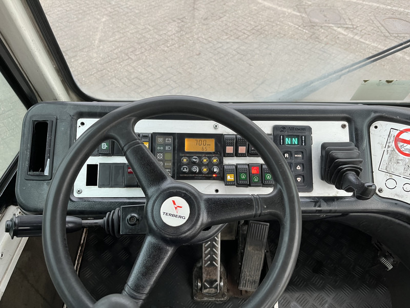 Terberg YT 182 / Cummins - Allison / Hefschotel / 2007 - Xe đầu kéo: hình 3 Terberg YT 182 / Cummins - Allison / Hefschotel / 2007 - Xe đầu kéo: hình 3