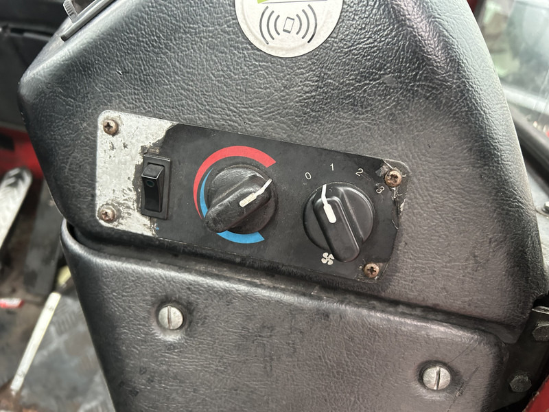 Terberg YT 182 Terminal Tractor / Airco / Allison - Xe đầu kéo: hình 5 Terberg YT 182 Terminal Tractor / Airco / Allison - Xe đầu kéo: hình 5