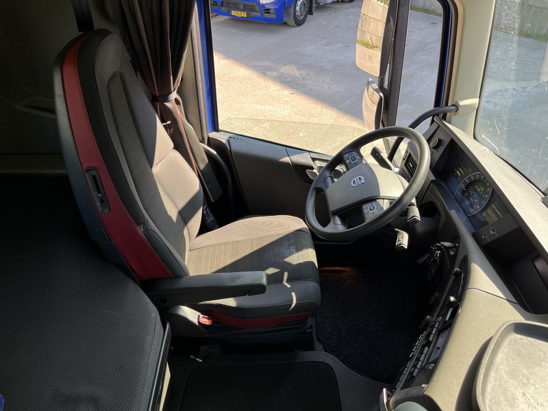 Volvo FH 420 Globetrotter / 794 dkm / 2 Tanks / VEB+ / APK TUV 07-25 - Xe đầu kéo: hình 3 Volvo FH 420 Globetrotter / 794 dkm / 2 Tanks / VEB+ / APK TUV 07-25 - Xe đầu kéo: hình 3