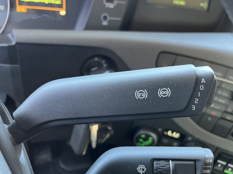 Volvo FH 420 Globetrotter / 794 dkm / 2 Tanks / VEB+ / APK TUV 07-25 - Xe đầu kéo: hình 5 Volvo FH 420 Globetrotter / 794 dkm / 2 Tanks / VEB+ / APK TUV 07-25 - Xe đầu kéo: hình 5