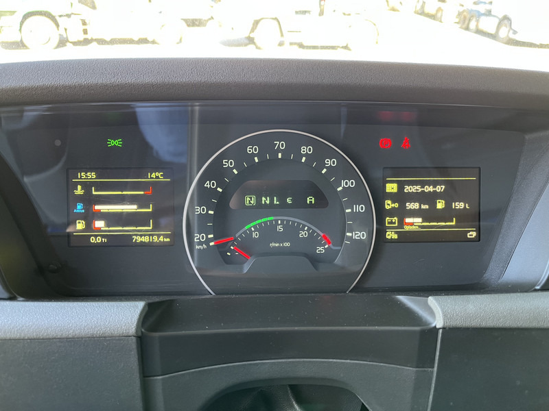 Volvo FH 420 Globetrotter / 794 dkm / 2 Tanks / VEB+ / APK TUV 07-25 - Xe đầu kéo: hình 4 Volvo FH 420 Globetrotter / 794 dkm / 2 Tanks / VEB+ / APK TUV 07-25 - Xe đầu kéo: hình 4