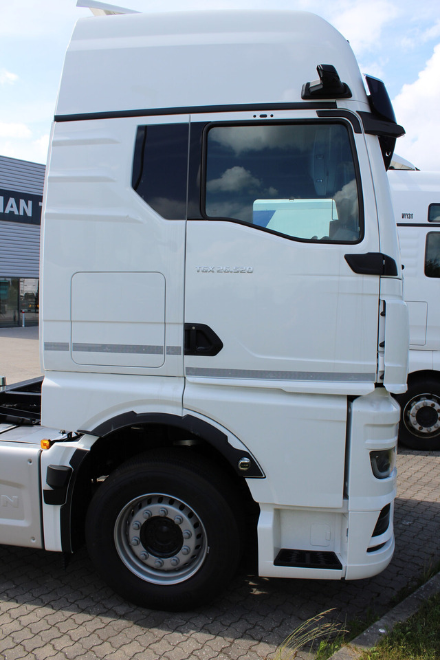 Växelflak MAN TGX 26.520 6X2-4 LL - Xe chở container/ Xe tải hoán đổi thân: hình 5 Växelflak MAN TGX 26.520 6X2-4 LL - Xe chở container/ Xe tải hoán đổi thân: hình 5