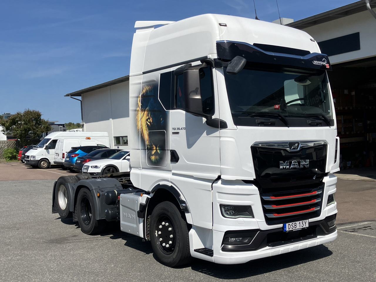 TGX 28.470 6X2 Individual - Xe đầu kéo: hình 1 TGX 28.470 6X2 Individual - Xe đầu kéo: hình 1