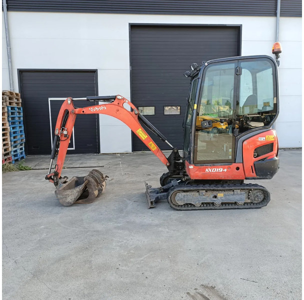 Kubota KX019-4 - Máy xúc mini: hình 5 Kubota KX019-4 - Máy xúc mini: hình 5