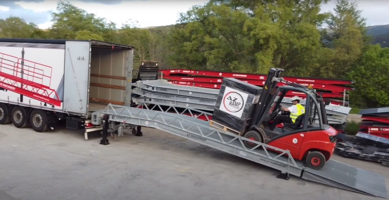Loading Ramp with with hydraulic tilting bridge - AZ RAMP - STAR- 8T FULL GALVA - Đường dốc di động: hình 5 Loading Ramp with with hydraulic tilting bridge - AZ RAMP - STAR- 8T FULL GALVA - Đường dốc di động: hình 5