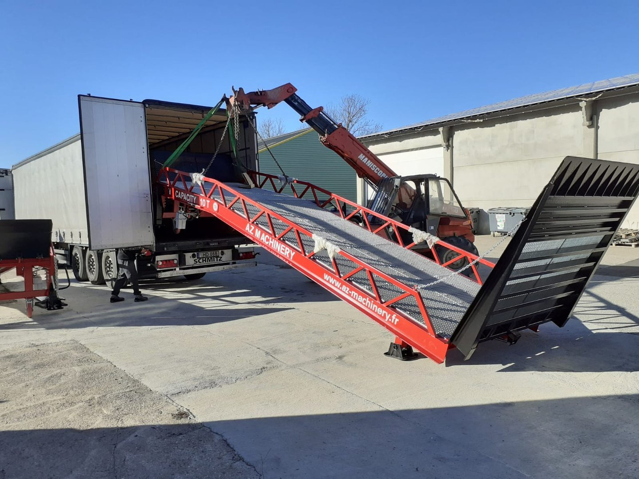 Đường dốc di động mới **RENTAL** Loading Ramp with with hydraulic tilting bridge -  AZ RAMP - STAR- 8T. 8 ton capacity: hình 12