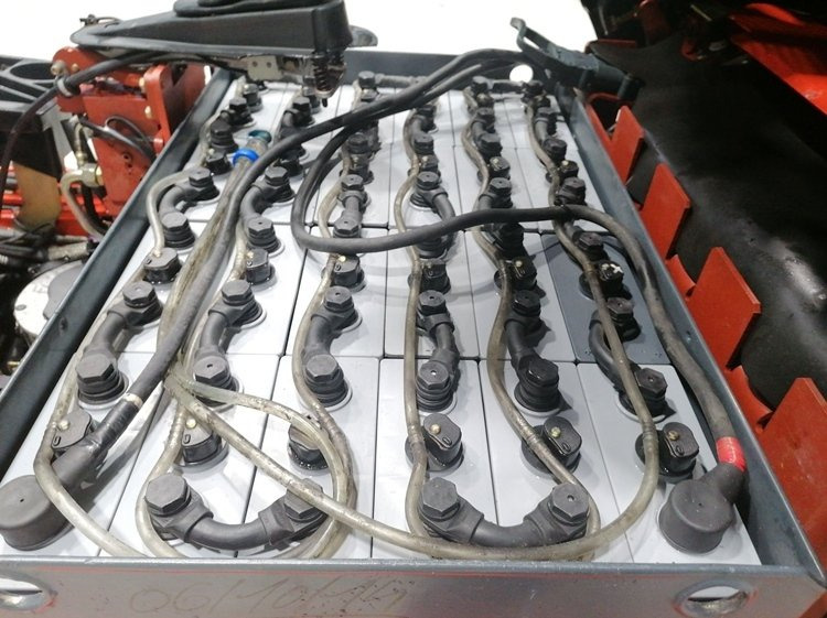 Xe nâng Used Forklift FENWICK LINDE E14-02: hình 9