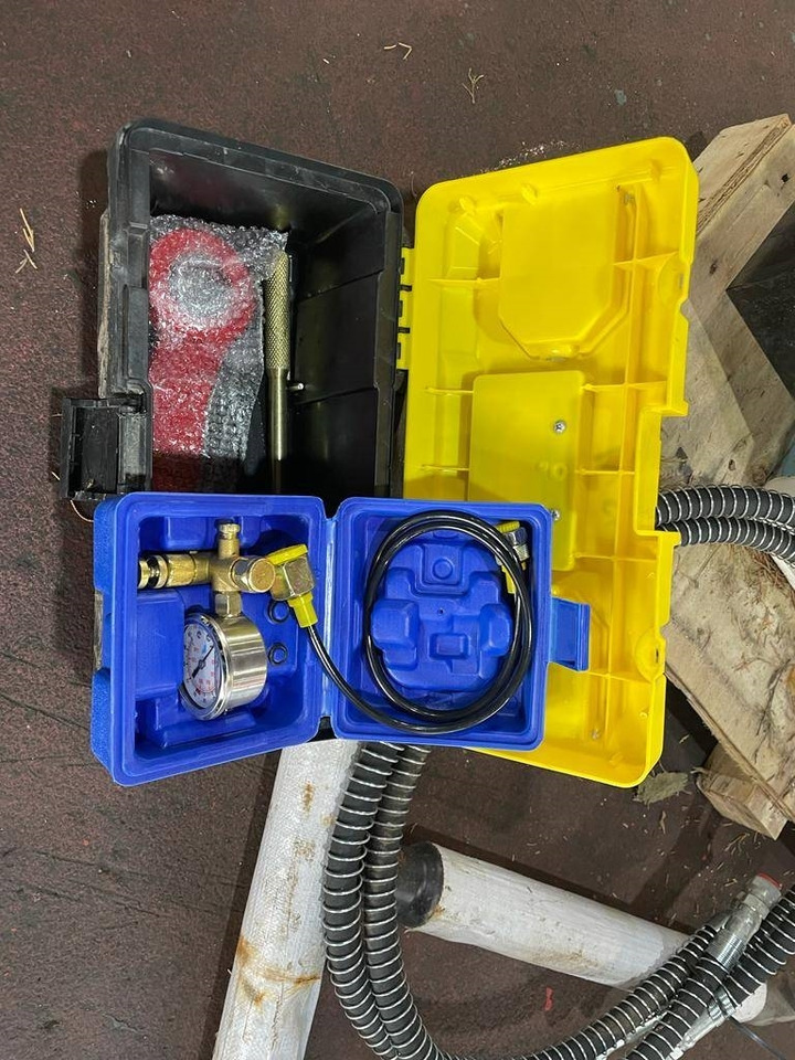 Essential EB30 - Búa thủy lực cho Máy móc xây dựng: hình 4 Essential EB30 - Búa thủy lực cho Máy móc xây dựng: hình 4