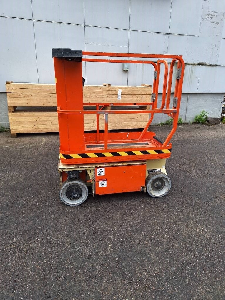 JLG 1230 ES - Máy nâng người hình kéo: hình 3 JLG 1230 ES - Máy nâng người hình kéo: hình 3