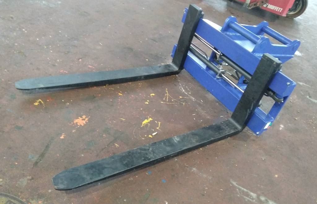 T-Steel Hydrauliset trukkipiikit 5T  - Chĩa cho Máy móc xây dựng: hình 1 T-Steel Hydrauliset trukkipiikit 5T  - Chĩa cho Máy móc xây dựng: hình 1