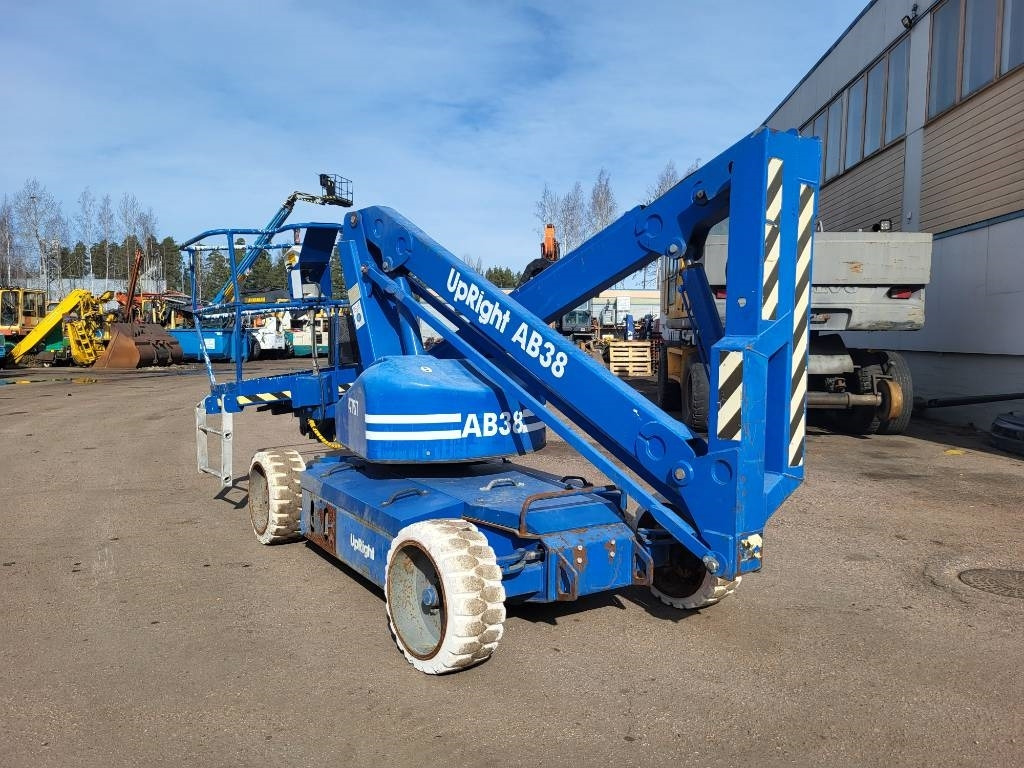 Upright AB38N - Xe nâng người nhiều khớp nối: hình 4 Upright AB38N - Xe nâng người nhiều khớp nối: hình 4