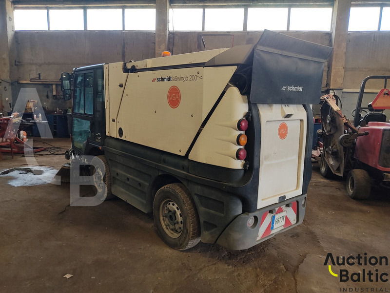 Aebi Schmitd eSwingo 200+ - Xe quét đường: hình 3 Aebi Schmitd eSwingo 200+ - Xe quét đường: hình 3