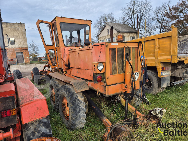 BGP-180 - Máy san: hình 3 BGP-180 - Máy san: hình 3