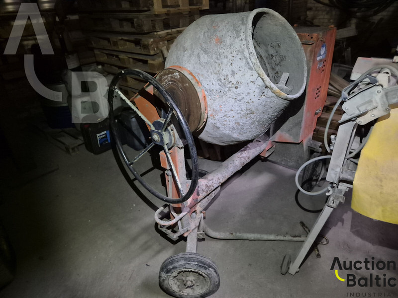 Belle Pemier 100 xt - Máy trộn bê tông: hình 1 Belle Pemier 100 xt - Máy trộn bê tông: hình 1