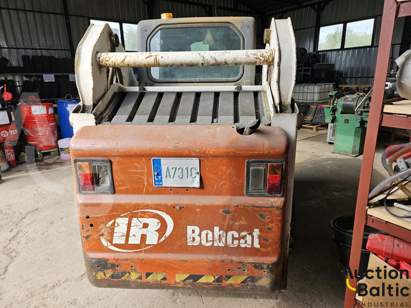 Bobcat 773 - Máy xúc lật đa năng: hình 4 Bobcat 773 - Máy xúc lật đa năng: hình 4