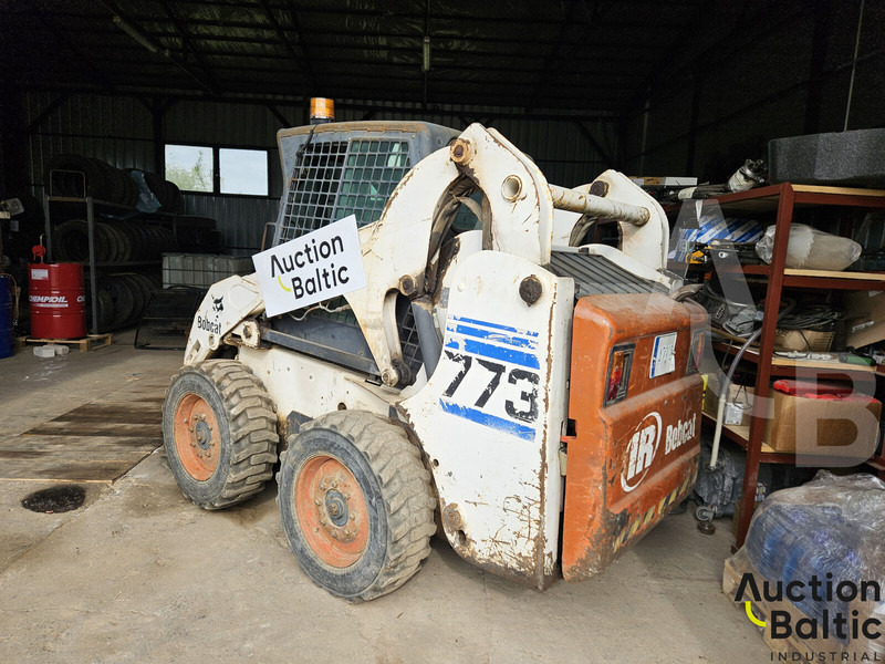 Bobcat 773 - Máy xúc lật đa năng: hình 3 Bobcat 773 - Máy xúc lật đa năng: hình 3