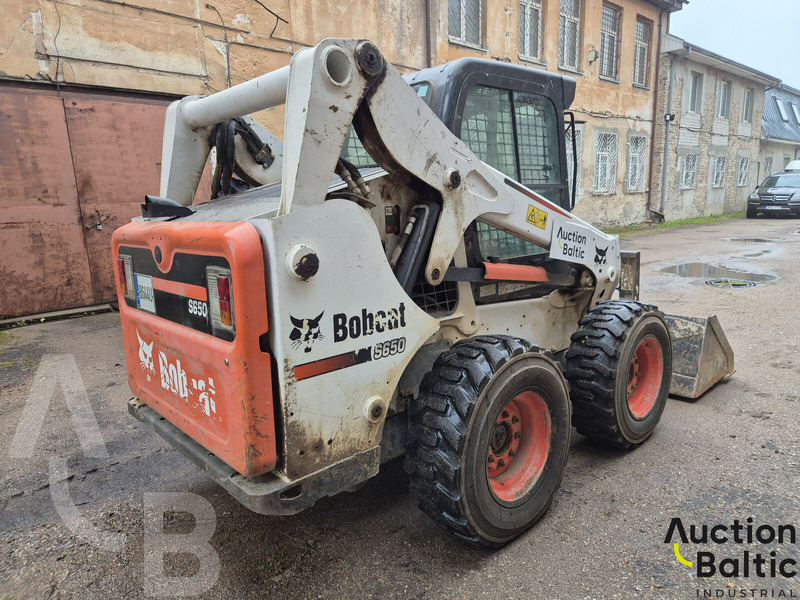 Bobcat S 650 - Máy xúc lật đa năng: hình 3 Bobcat S 650 - Máy xúc lật đa năng: hình 3