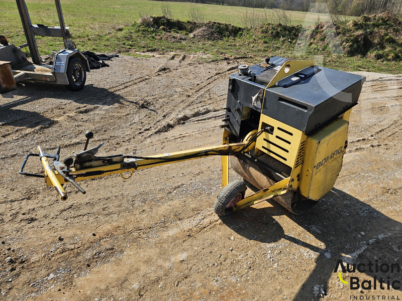 Bomag BW 71EHB-2 - Máy lăn: hình 2 Bomag BW 71EHB-2 - Máy lăn: hình 2