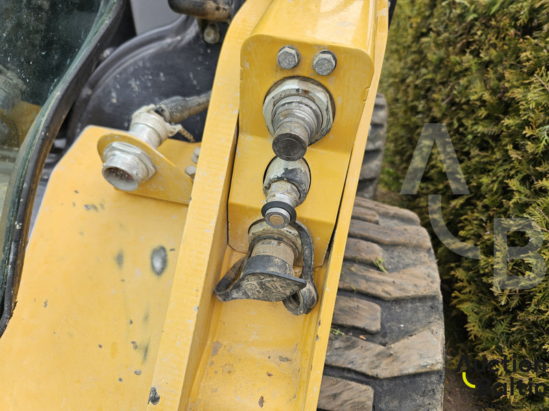 Máy xúc lật đa năng Caterpillar 242 D 3: hình 15