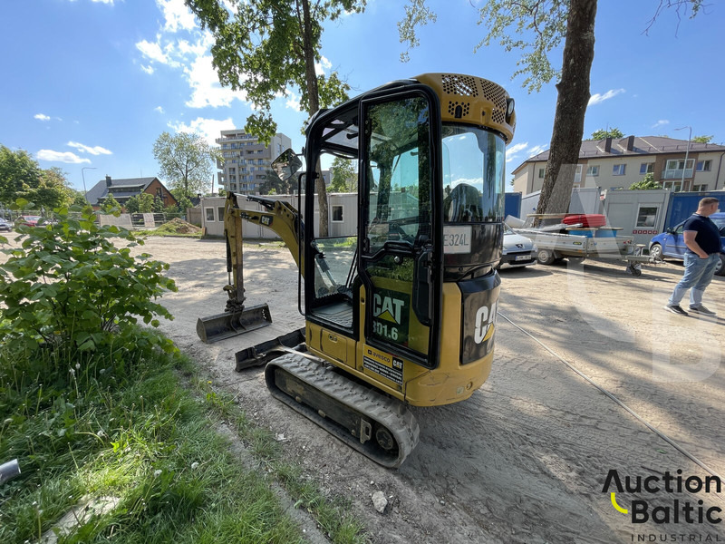 Caterpillar 301.6 - Máy xúc mini: hình 3 Caterpillar 301.6 - Máy xúc mini: hình 3