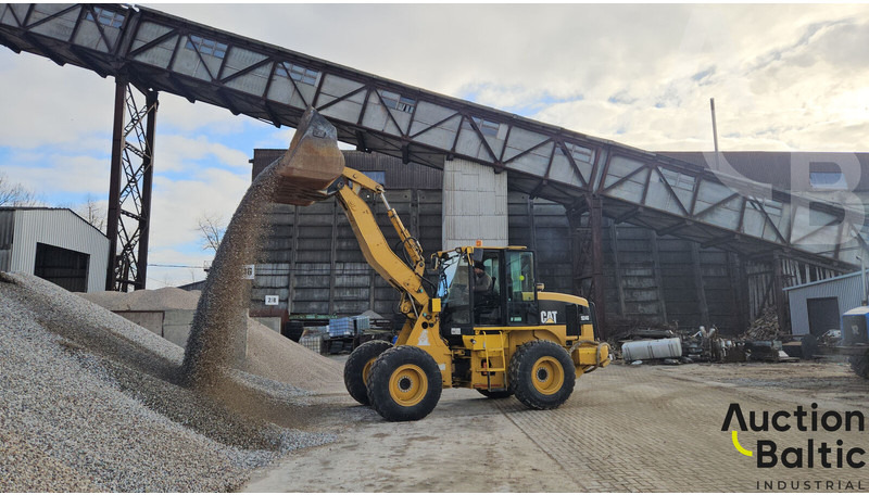 Caterpillar 924 G - Máy xúc lật bánh lốp: hình 5 Caterpillar 924 G - Máy xúc lật bánh lốp: hình 5