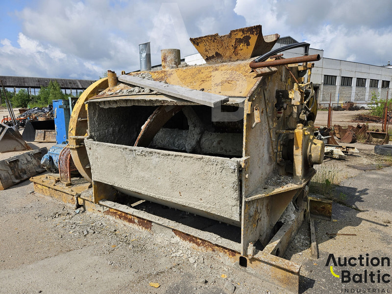 Concrete mixer - Máy trộn bê tông: hình 2 Concrete mixer - Máy trộn bê tông: hình 2