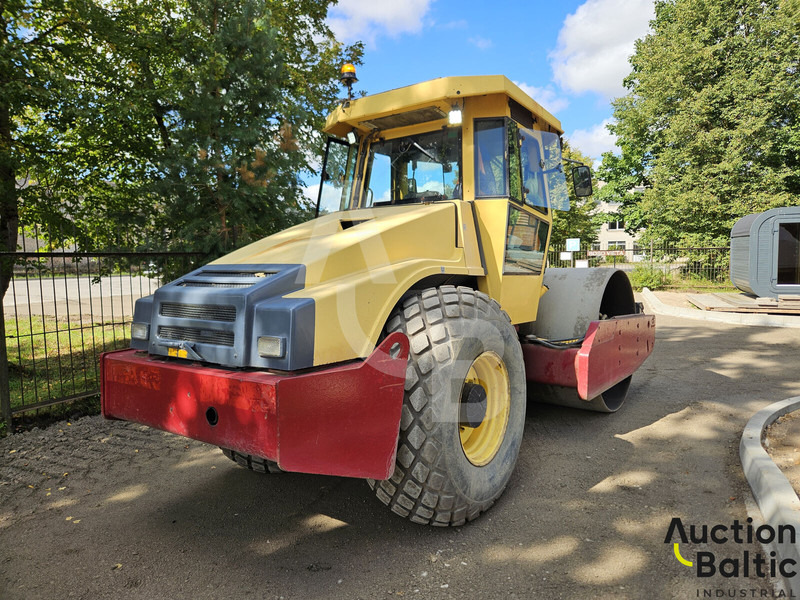 Dynapac CA 302 D - Máy lăn: hình 2 Dynapac CA 302 D - Máy lăn: hình 2