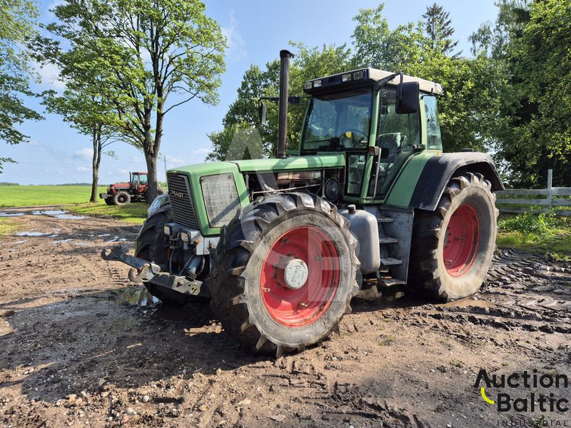 Fendt Favorit 824 - Máy cày: hình 1 Fendt Favorit 824 - Máy cày: hình 1