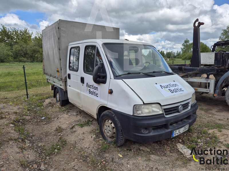 Fiat Ducato - Xe van thùng mui bạt: hình 2 Fiat Ducato - Xe van thùng mui bạt: hình 2