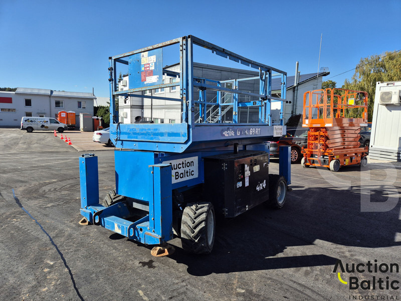 Genie GS 3369 RT - Máy nâng người hình kéo: hình 3 Genie GS 3369 RT - Máy nâng người hình kéo: hình 3