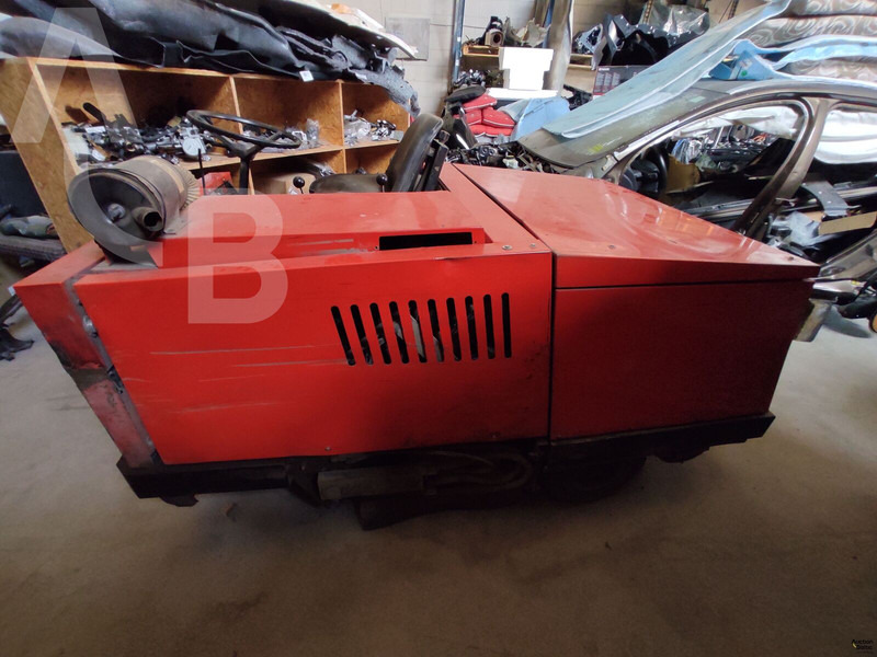 Hako Jonas 1500 - Xe quét đường: hình 4 Hako Jonas 1500 - Xe quét đường: hình 4