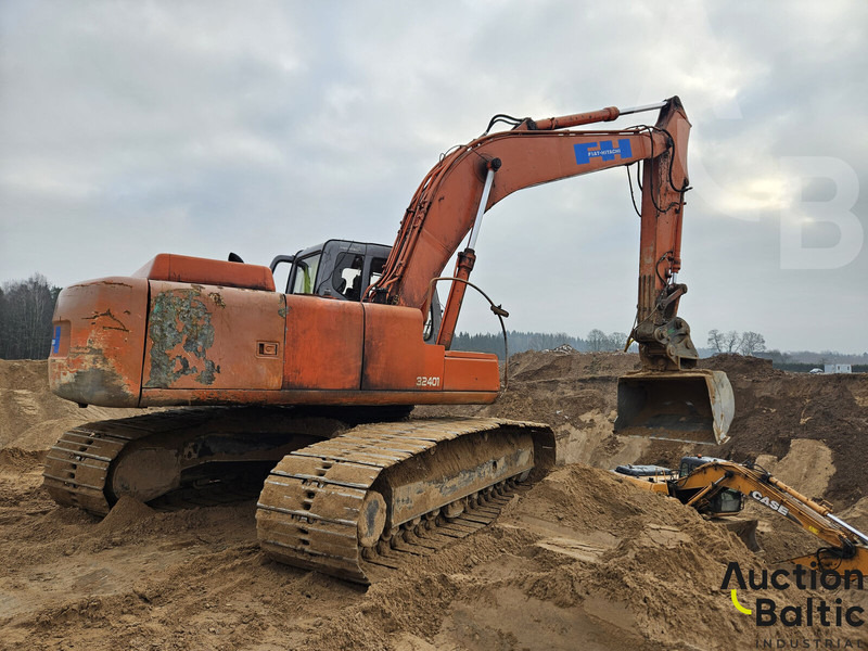 Máy xúc bánh xích Hitachi EX 215: hình 6