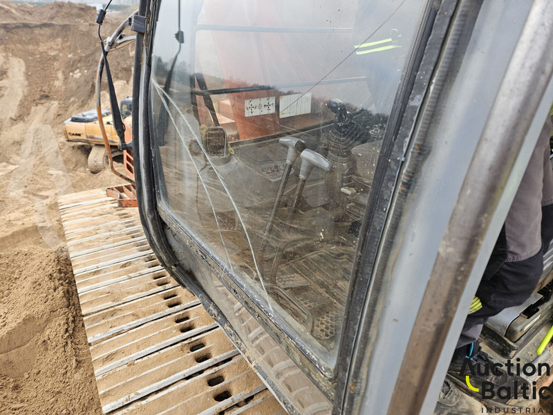 Máy xúc bánh xích Hitachi EX 215: hình 18