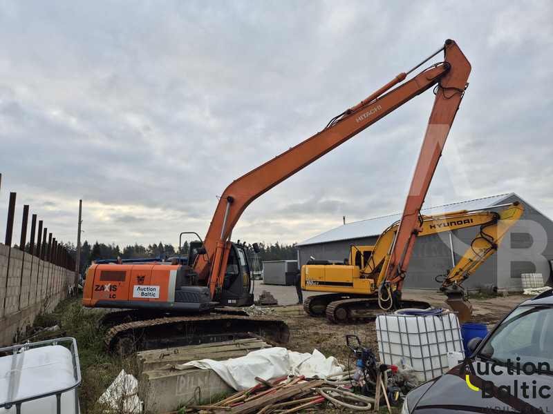 Hitachi ZX 210 LC-3 - Máy xúc bánh xích: hình 3 Hitachi ZX 210 LC-3 - Máy xúc bánh xích: hình 3