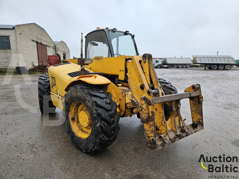 JCB 530 - Xe nhấc hình viễn vọng kính: hình 2 JCB 530 - Xe nhấc hình viễn vọng kính: hình 2