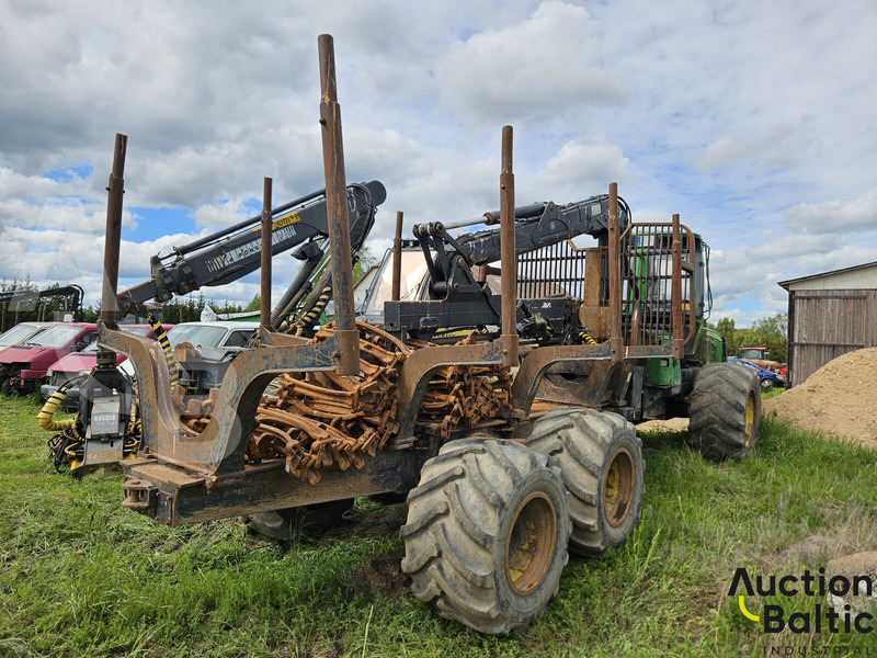 John Deere 1010 E - Rơ moóc lâm nghiệp: hình 3 John Deere 1010 E - Rơ moóc lâm nghiệp: hình 3